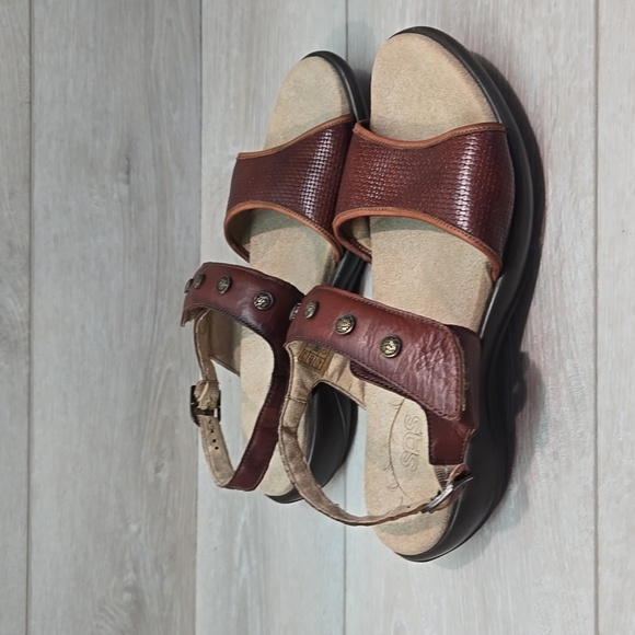 SAS Women Comfort Tripad Brown Leather Sandals Shoes Sz 8.5WW - Picture 2 of 10